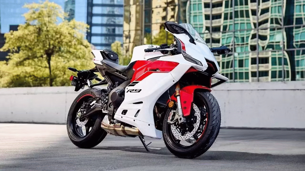 4. KTM 390 Adventure (2025): ऑफ-रोड और टूरिंग के लिए परफेक्ट बाइक